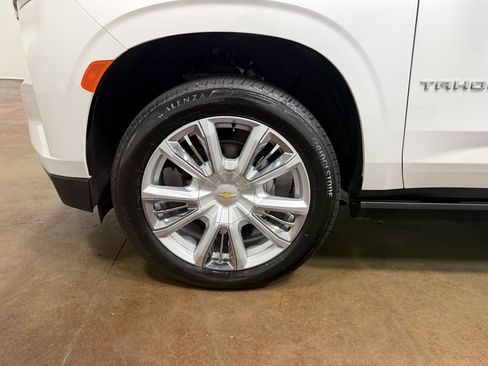 Used 2021 Chevrolet Tahoe High Country w/ Premium Package AWD/4WD image 86