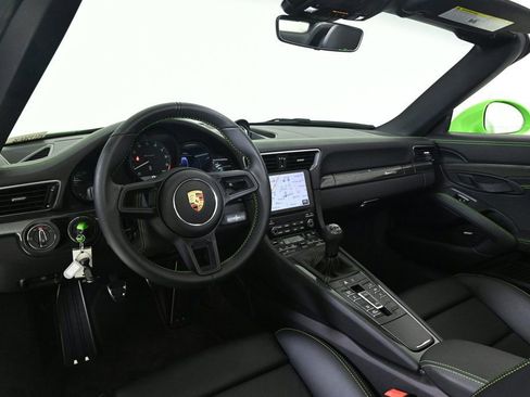 Used 2019 Porsche 911 Speedster image 11