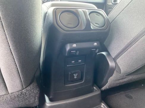 Used 2024 Jeep Wrangler Unlimited Sahara image 36