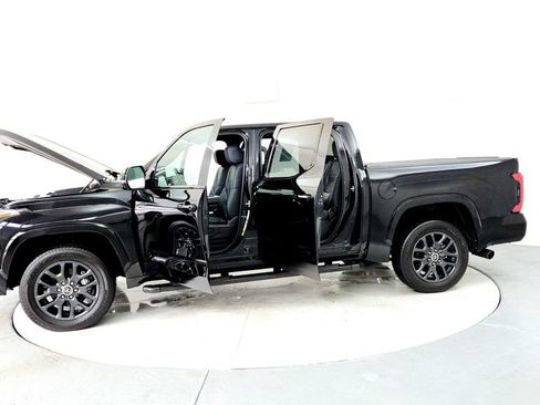 Used 2023 Toyota Tundra Platinum AWD/4WD image 10