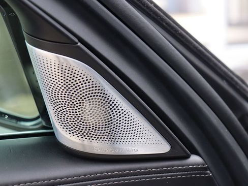 Used 2018 BMW 750i image 42