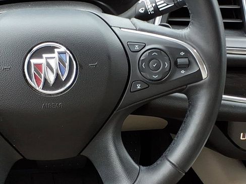 Used 2020 Buick Enclave Essence FWD image 7