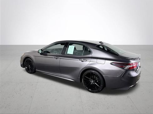 Used 2024 Toyota Camry XSE FWD image 8