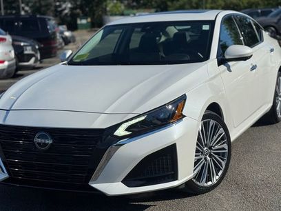 Used 2023 Nissan Altima 2.5 SL