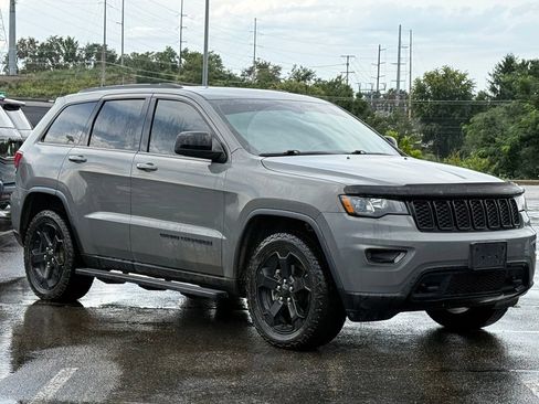 Used 2020 Jeep Grand Cherokee Laredo AWD/4WD image 25