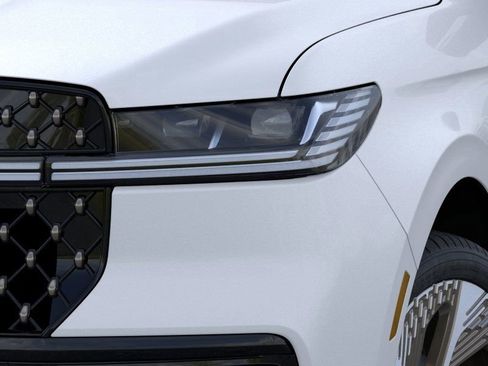 New 2025 Lincoln Navigator L Black Label image 18