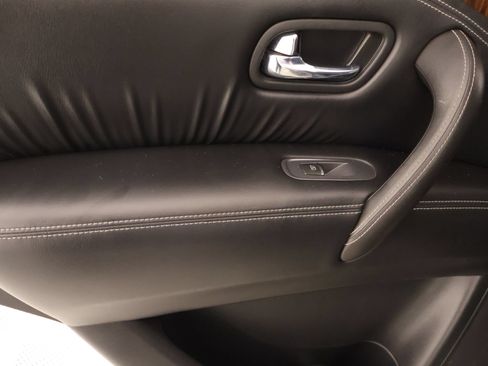 Used 2018 Nissan Armada Platinum RWD image 20