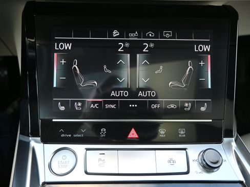 Used 2019 Audi e-tron Premium Plus image 54