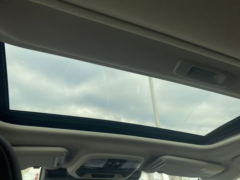 Used 2024 Subaru Crosstrek 2.0i Premium image 34