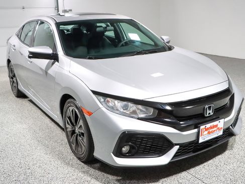 Used 2018 Honda Civic EX image 5
