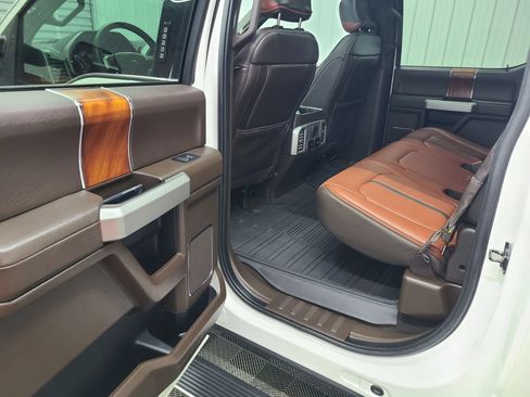 Used 2018 Ford F150 King Ranch w/ Equipment Group 601A Luxury AWD/4WD image 37