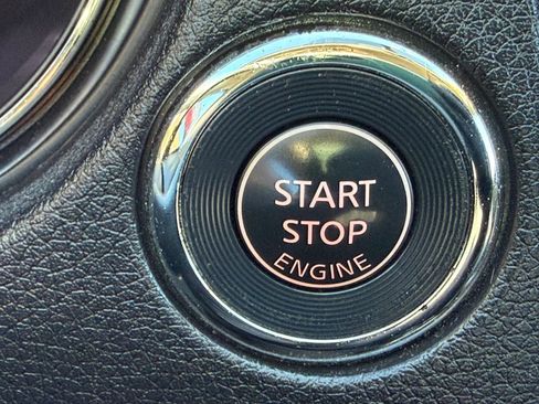 Used 2014 Nissan Rogue SL w/ SL Premium Package image 25