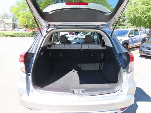 Certified 2019 Honda HR-V Touring image 10