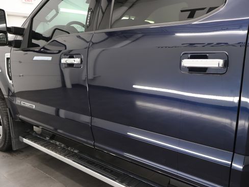 Used 2022 Ford F350 XLT w/ XLT Premium Package AWD/4WD image 32