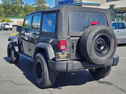 Used 2016 Jeep Wrangler Unlimited Sport AWD/4WD image 5