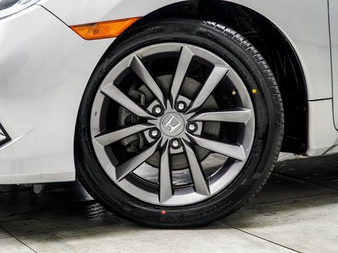 Used 2021 Honda Civic EX image 2
