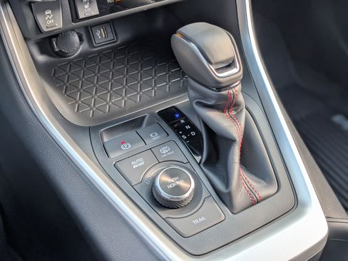 New 2025 Toyota RAV4 SE image 20