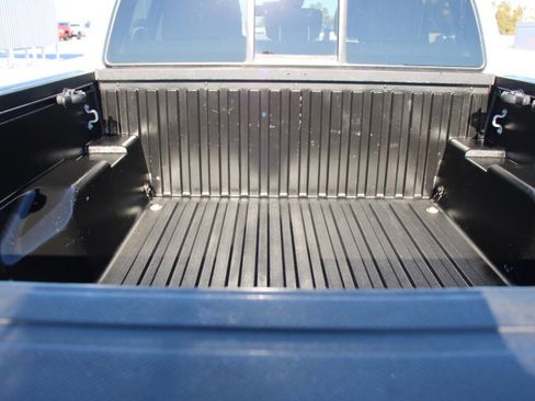 Used 2019 Toyota Tacoma SR5 image 14