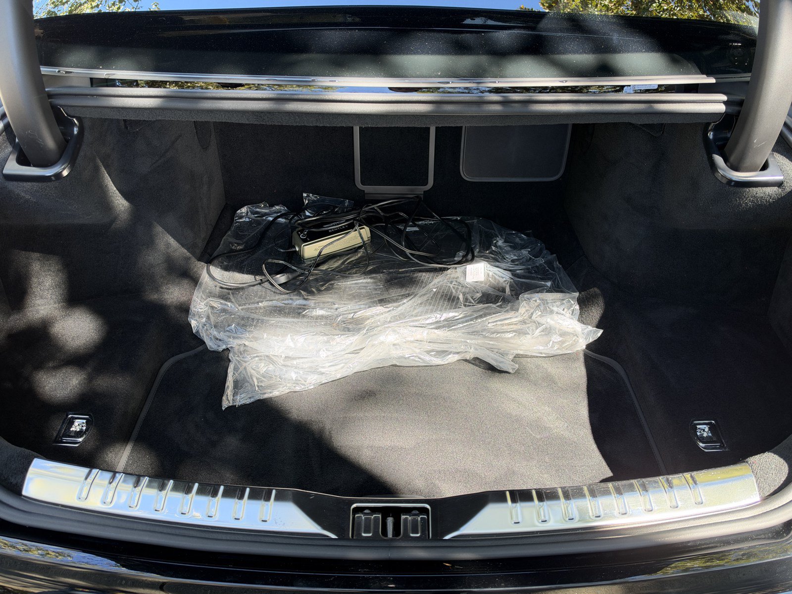 Certified 2023 Bentley Flying Spur V8 AWD/4WD image 36