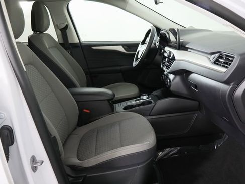 Used 2022 Ford Escape SE FWD image 44