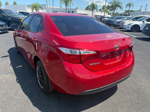 Used 2016 Toyota Corolla LE FWD image 5