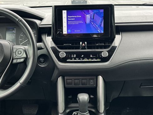 Used 2024 Toyota Corolla Cross AWD Hybrid image 30