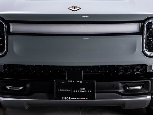 Used 2022 Rivian R1T Adventure AWD/4WD image 7