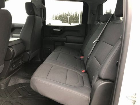 Used 2019 Chevrolet Silverado 1500 Custom Trail Boss w/ Custom Convenience Package image 18