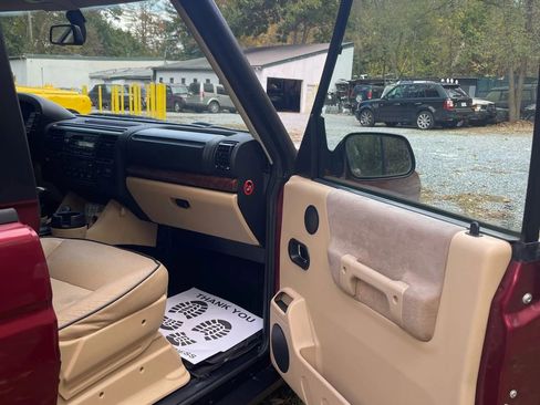 Used 2004 Land Rover Discovery SE image 8