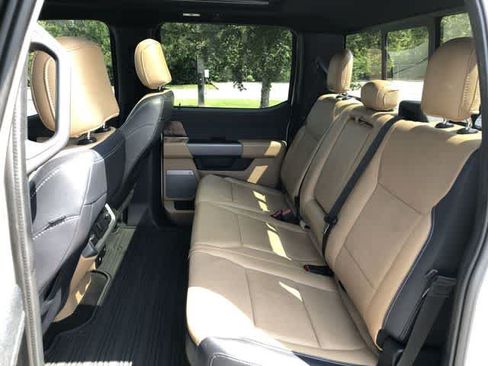Used 2021 Ford F150 Lariat w/ Max Trailer Tow Package AWD/4WD image 17