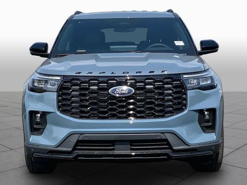 New 2026 Ford Explorer ST-Line RWD image 3