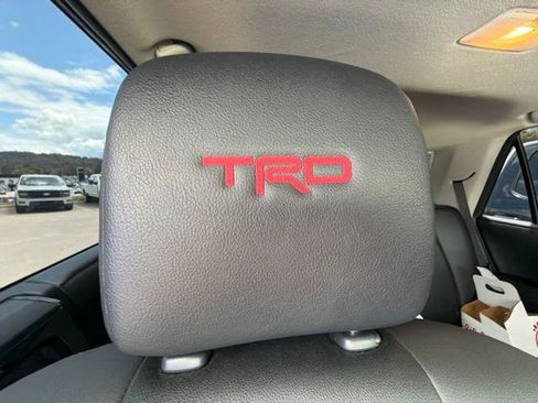 Used 2024 Toyota 4Runner TRD Off-Road Premium w/ Moonroof Package AWD/4WD image 23