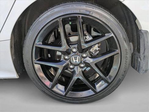 Used 2022 Honda Civic Sport image 24