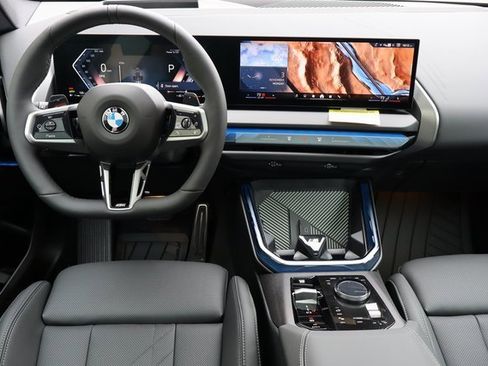 Used 2025 BMW X3 xDrive30i w/ Premium Package image 6
