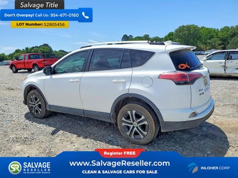 Used 2017 Toyota RAV4 LE FWD image 3