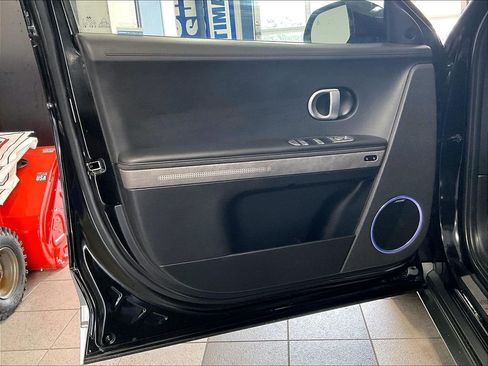 Used 2024 Hyundai Ioniq 5 Limited AWD/4WD image 9