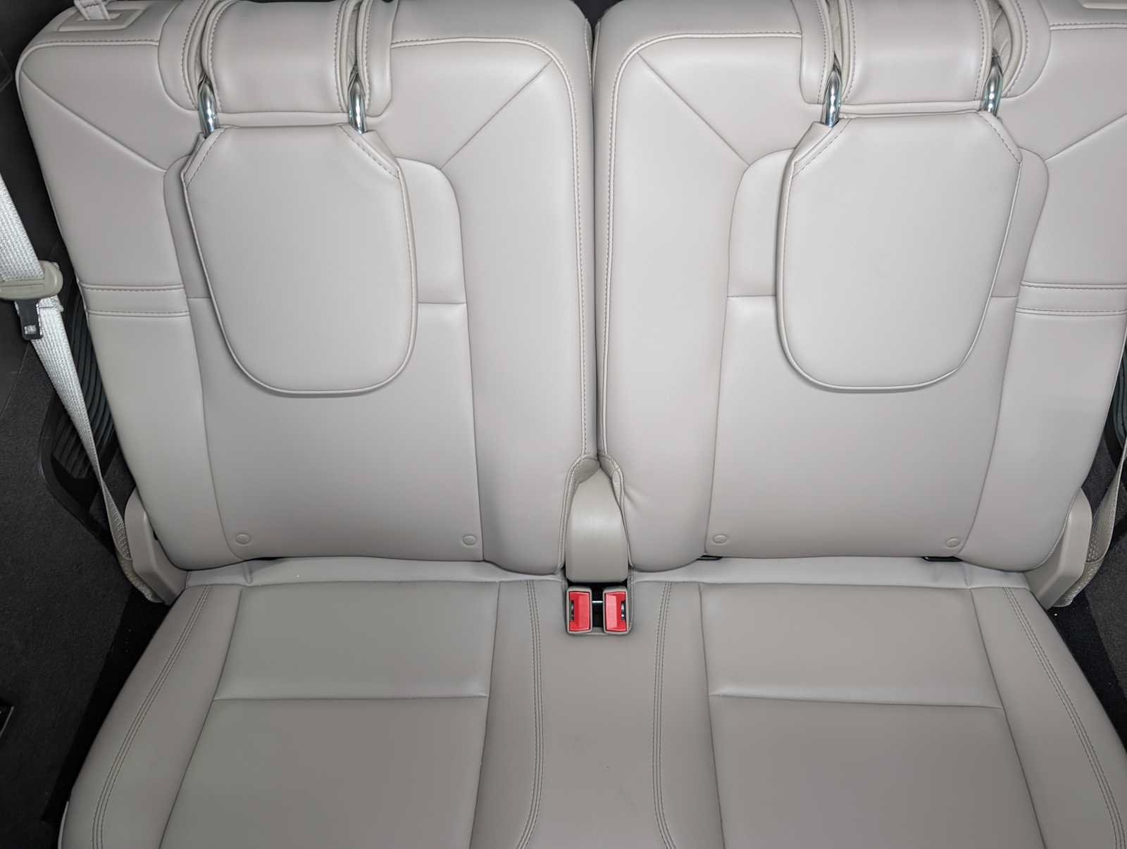 Used 2023 Lincoln Aviator AWD image 22