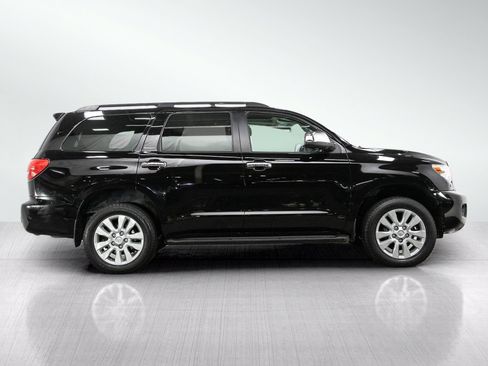 Used 2016 Toyota Sequoia Platinum AWD/4WD image 6