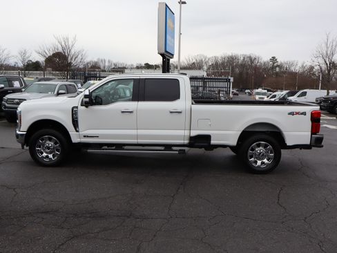 Used 2025 Ford F250 Lariat w/ Chrome Package image 7