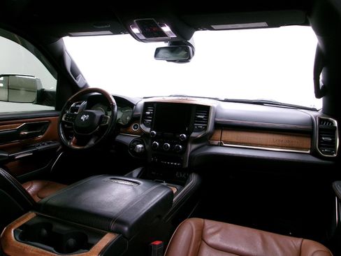 Used 2019 RAM 1500 Limited w/ Bed Utility Group image 3