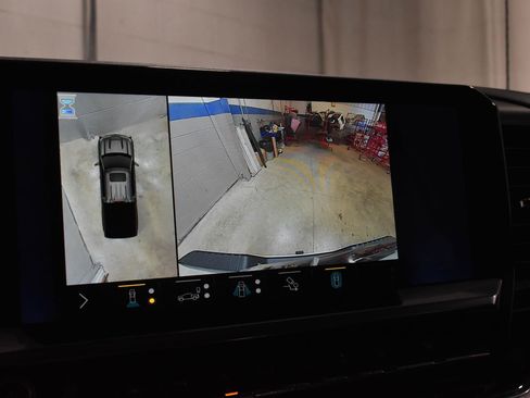 Used 2022 Chevrolet Silverado 1500 RST w/ True North Edition Plus AWD/4WD image 19