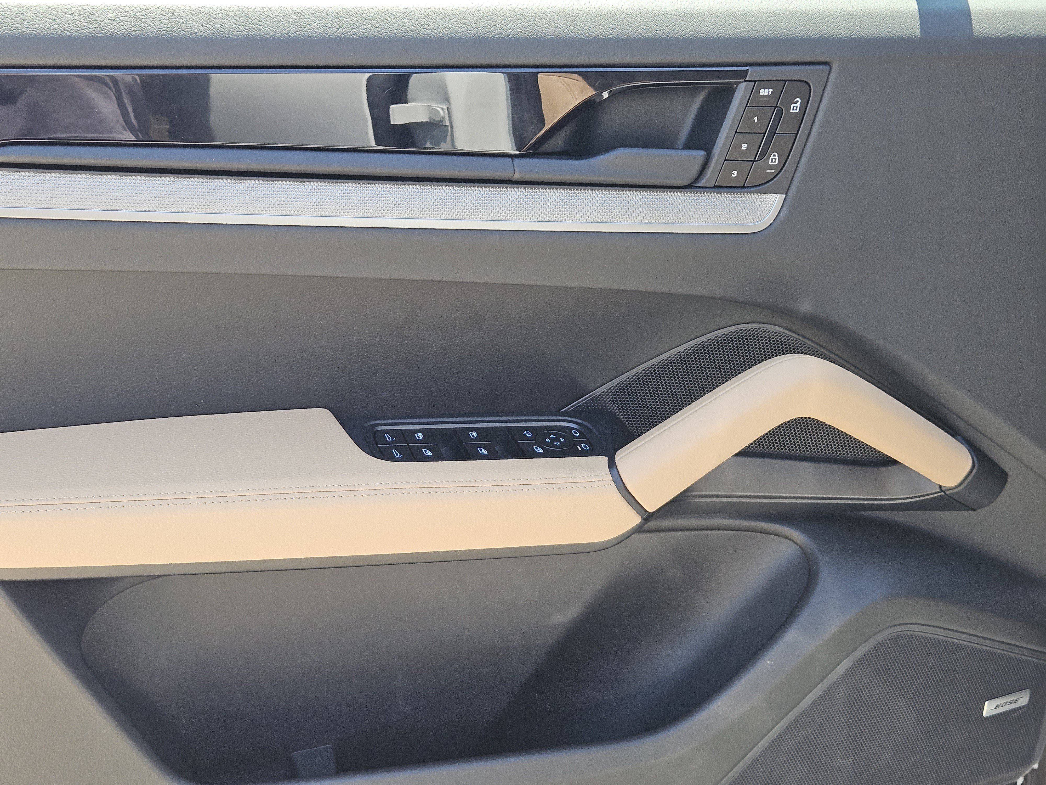 Certified 2026 Porsche Cayenne AWD/4WD image 22