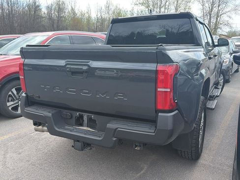 Used 2024 Toyota Tacoma SR AWD/4WD image 7