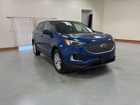 Used 2024 Ford Edge SEL AWD/4WD image 2