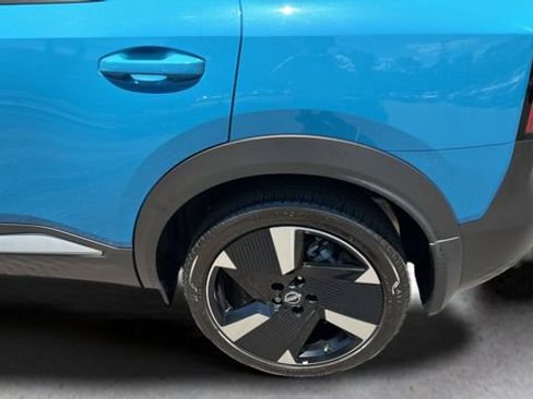 Used 2025 Nissan Kicks SR FWD image 34
