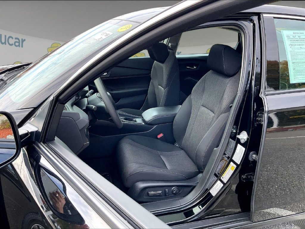 Used 2024 Honda Accord EX image 10