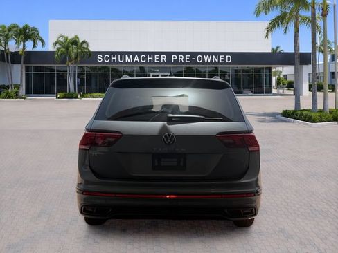 Certified 2022 Volkswagen Tiguan SE R-Line FWD image 6