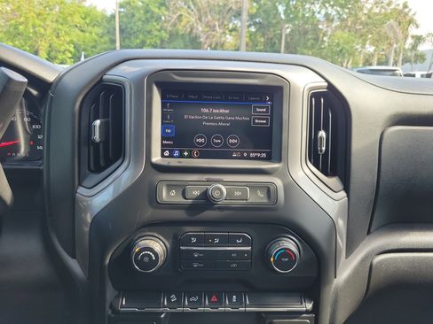 Used 2020 Chevrolet Silverado 1500 Custom Trail Boss w/ Custom Convenience Package AWD/4WD image 19