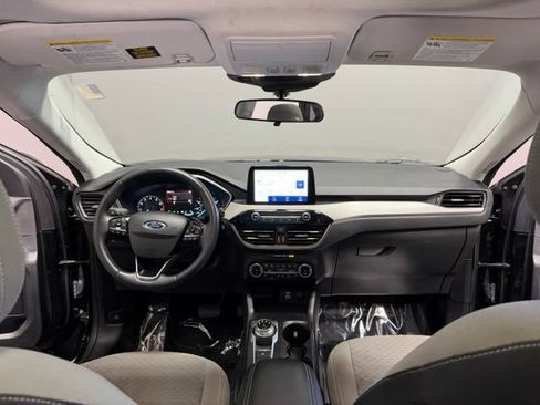 Used 2022 Ford Escape SE w/ SE Sport Appearance Package AWD/4WD image 32