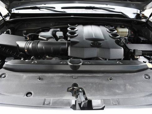 Certified 2021 Toyota 4Runner SR5 image 29